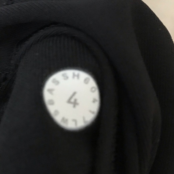 Lululemon Leggings 4, Kick Serve Sweat Tight - Picture 8 of 8